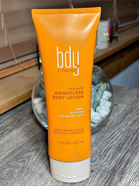 🪻5 for $35🪻 Tree Hut Hydrate Weightless Body Lotion